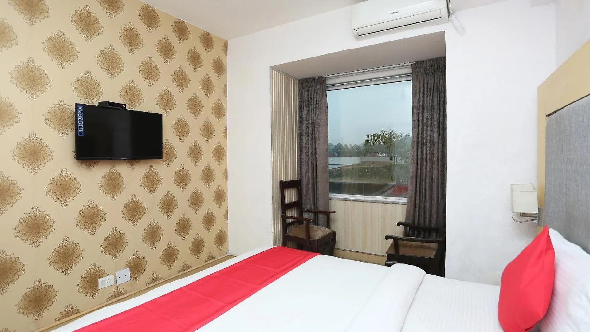 The Avenue Residency Near Leisure Valley Park Gurgaon 3*,  India