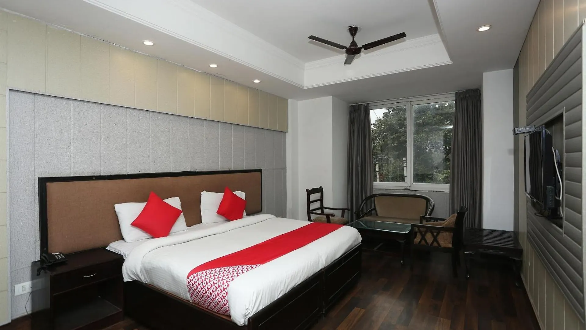 The Avenue Residency Near Leisure Valley Park Gurgaon 3*,  India